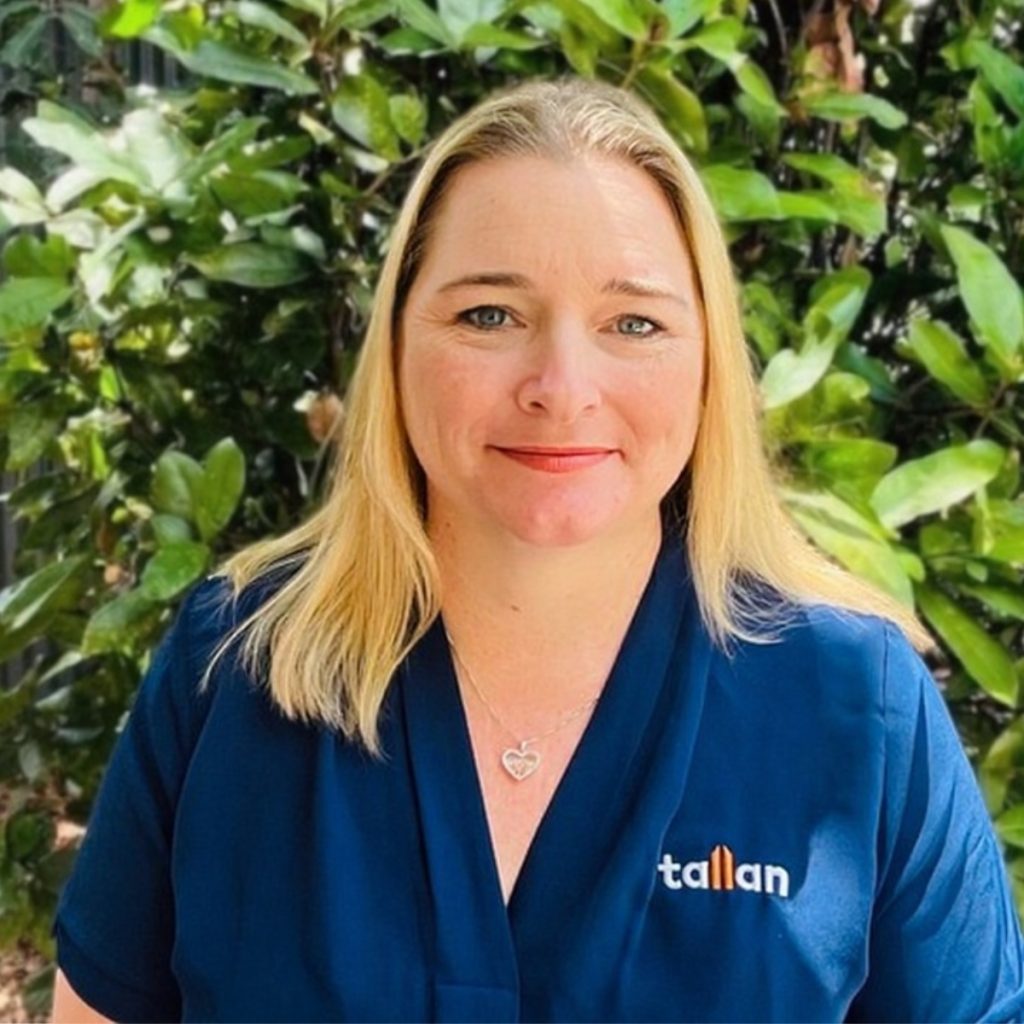 Navy Orange Modern Welcome To The Team LinkedIn Post (27)